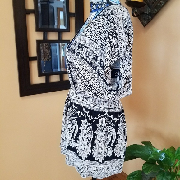 (HOLD) FLORAL DESIGN ROMPER SHORTS - Picture 8 of 8